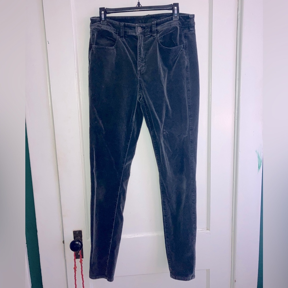 American Eagle High Waist Corduroy Jegging